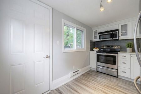 For Lease - 271 Albany Avenue Unit# Unit 1, Toronto, Ontario - Photo 3