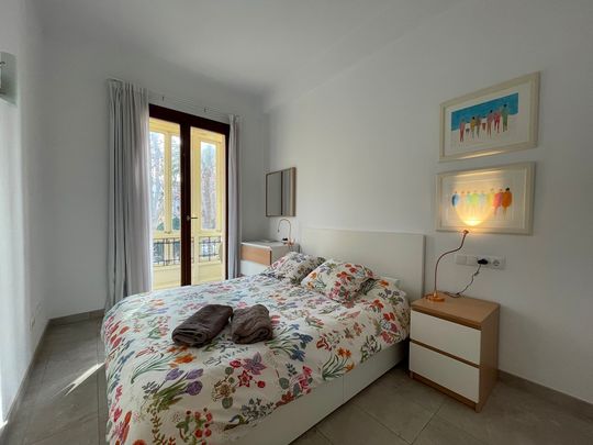 Apartamento cómodamente amueblado de un dormitorio, ascensor, Casco Antiguo, Palma. - Photo 1