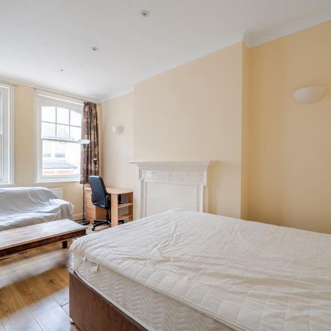 4 bedroom apartment to rent - Photo 1