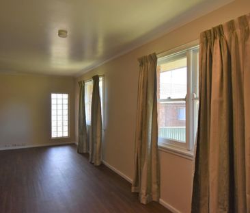 8 Webb Street - Photo 2