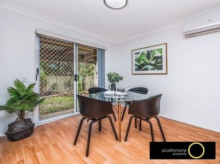 Forest Lake Hidden Gem – Comfort, Location and Convenience - Photo 2