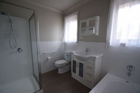 Enjoy the experience, Living Here - Photo 5