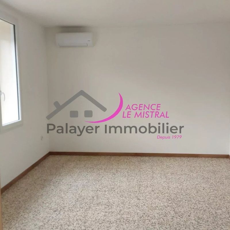 MONTEUX APPARTEMENT T3 ENTIEREMENT RENOVE ET ISOLE AVEC COURETTE PRIVATIVE - Photo 1