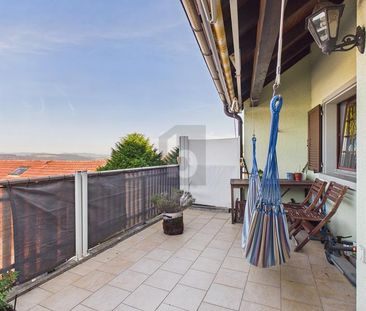 MIT GALERIE, CHEMINÉE UND SONNIGEM BALKON! - Foto 4