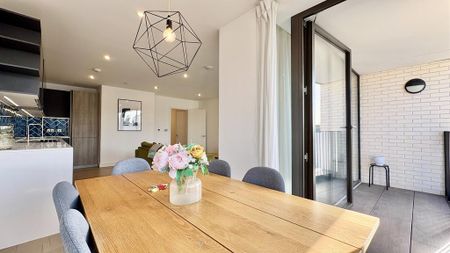 3 bedroom flat to rent - Photo 5