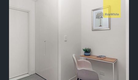 LIVING ON THE RIVERBANK! - Photo 2