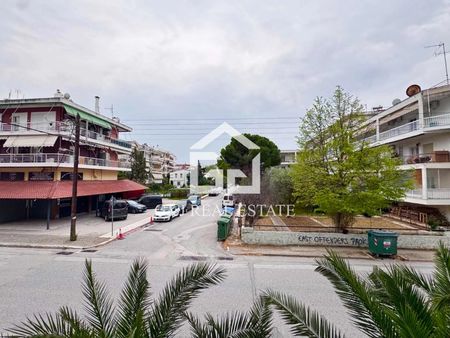 Διαμέρισμα 70 τ.μ. προς ενοικίαση - Photo 3