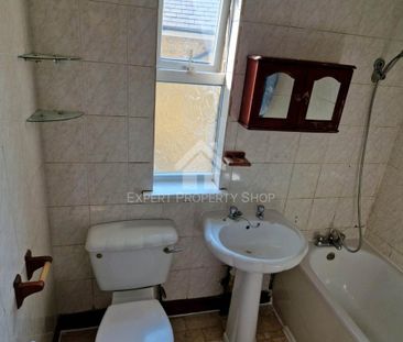 1 bedroom in a house share to rent - Photo 6