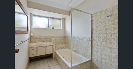 OLD QUINNS HOME - Photo 4