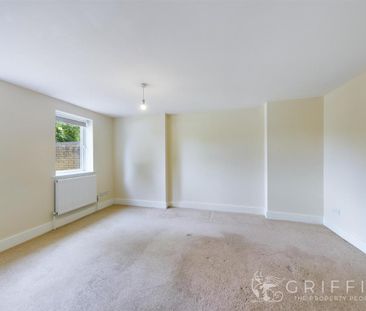 Lorne Road, Warley, Brentwood, CM14 - Photo 4