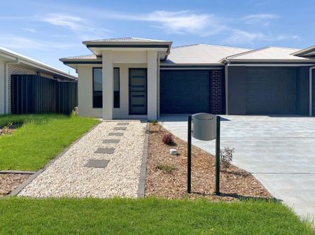 Premium Duplex Living - Photo 4