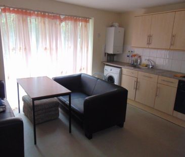 4 bedroom flat to rent - Photo 5