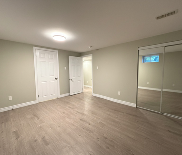 $1,599 / 2 br / 1 ba / 381 grey st unit 2 - Photo 2