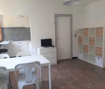 Location Appartement 2 pièces 32m² NIMES 30000 - Photo 1