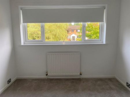 3 bedroom terraced house to rent - Photo 2