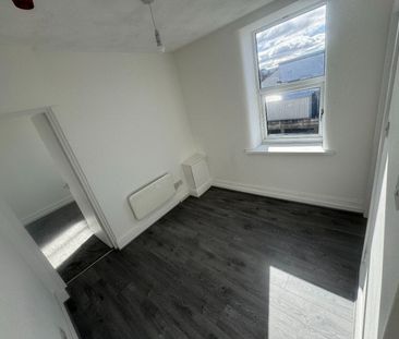 Flat , Osbourne Apartments, Maitland Avenue, Thornton-Cleveleys - Photo 2