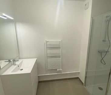 Location Appartement 2 pièces 42m² TOURS 37100 - Photo 4