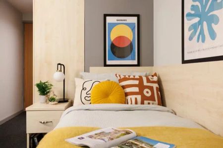 Extra Large High Single Ensuite - Photo 5