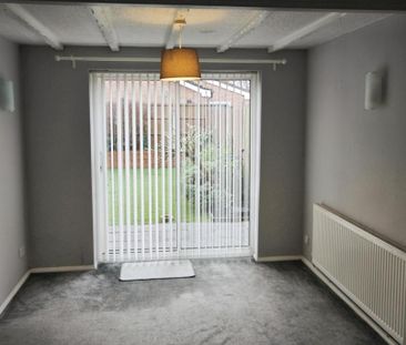 3 bedroom detached house to rent - Photo 2