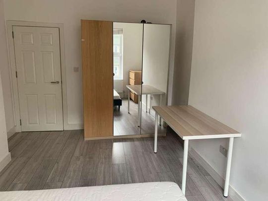 Malvern Road, London, NW6 - Photo 1