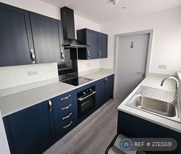 1 bedroom in a house share to rent - Photo 3