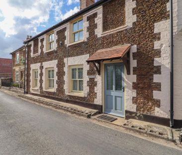3 bedroom semi-detached house to rent - Photo 1
