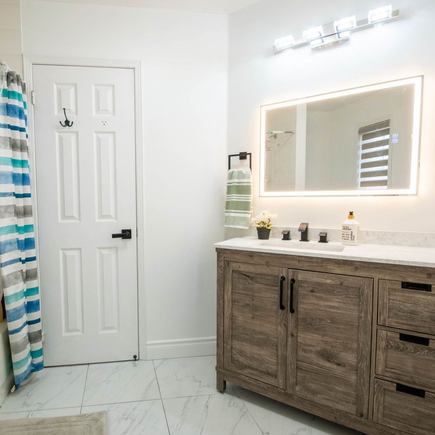 For Lease - 532 Ormond Drive, Oshawa, Ontario - Photo 1