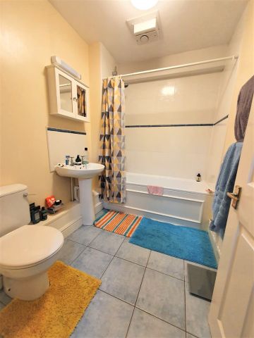 2 Bed Flat, Portland Place, BS2 - Photo 5