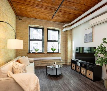 Market Avenue - Photo 1