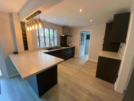 3 bedroom detached house to rent - Photo 5