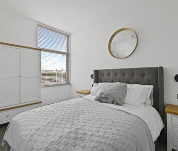 2 bedroom apartment - Photo 6