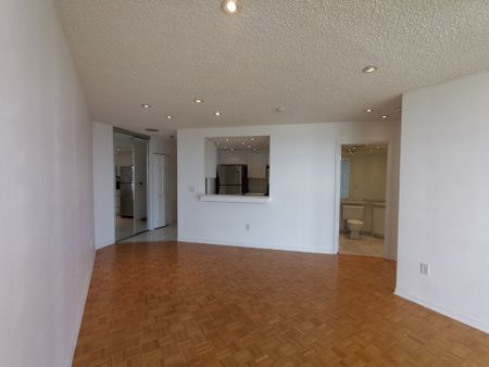 For Lease - 7 Concorde Place Unit# 3710, Toronto, Ontario - Photo 3