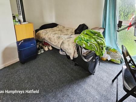 Coney Close, Hatfield, AL10 - Photo 2