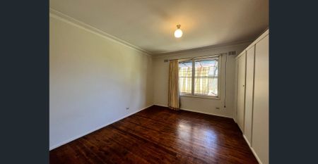 Cozy family home on a generous size lot with Hugh backyard!! - Photo 2