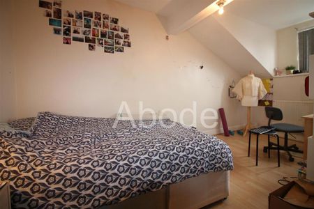 3 bedroom flat to rent - Photo 2