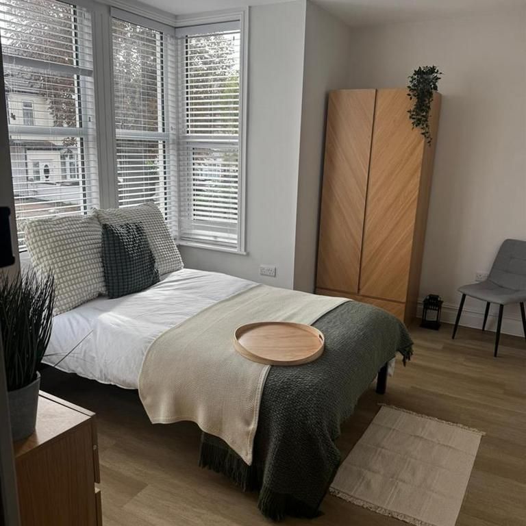 1 bedroom in a house share to rent - Photo 1