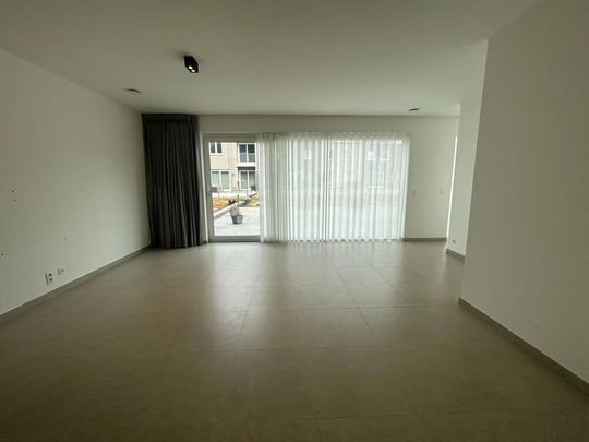Prachtig gelijkvloers appartement in de Polderstraat te Bredene! - Photo 1