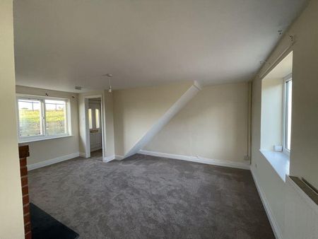 3 bedroom detached house to rent - Photo 3
