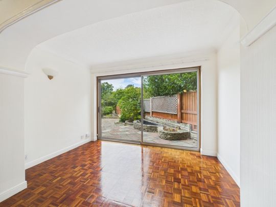 Lawson Glade, Charlton Kings, Cheltenham, Gloucestershire, GL53 - Photo 1