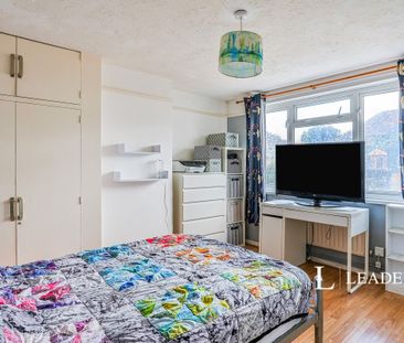 2 bedroom maisonette to rent Hounslow Close, Poole, BH15 - Photo 4