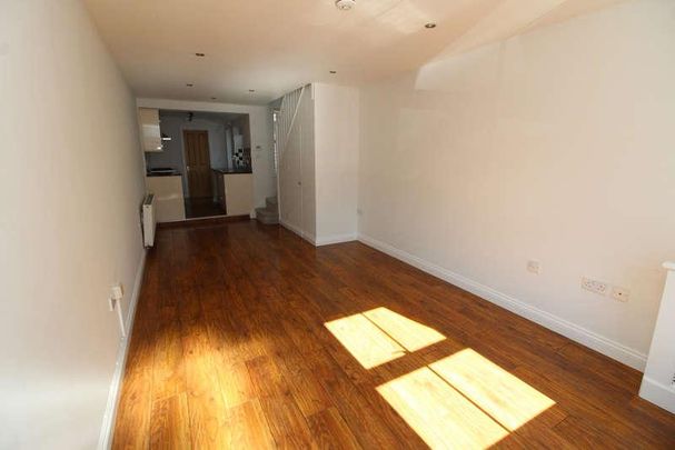 Trinity Lane, Beverley, HU17 - Photo 1