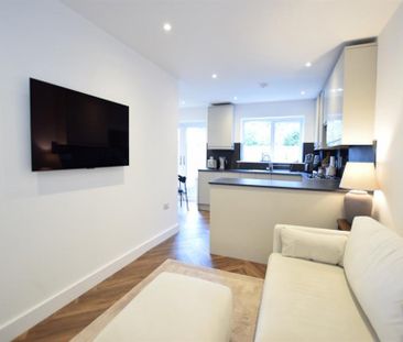 Saville Street, Macclesfield - Photo 3