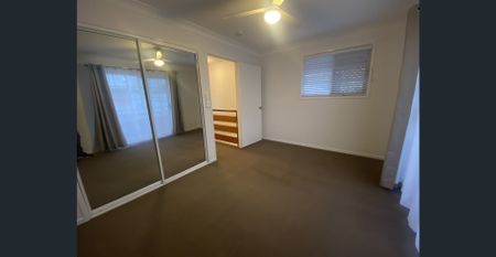 CLEVELAND - PERFECT LOCATION -2 BATHROOMS - Photo 2