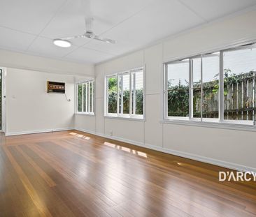 Fabulously Fresh in a Leafy Setting - Photo 2