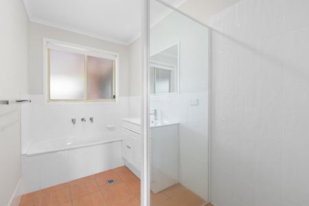 Beautiful Family Home in Peaceful Dunlop - Photo 5