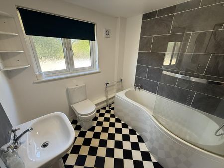 2 bedroom cottage to rent - Photo 3
