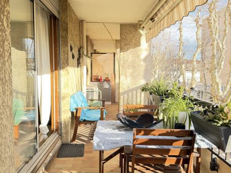 Location Appartement 3 pièces 66 m2 à Salon-de-Provence - Photo 3