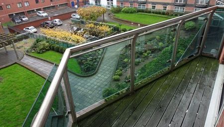 Royal Plaza, 2 Westfield Terrace, S1 4GD - Photo 2