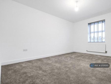 2 bedroom penthouse to rent - Photo 3