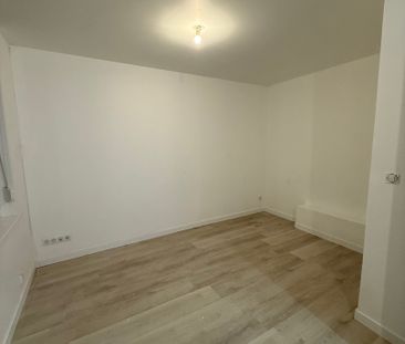 Location Appartement 1 pièce 18m² LOUVROIL 59720 - Photo 1